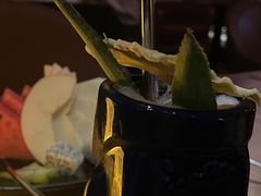 -FOUR PLAY BAR