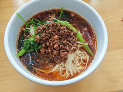 -黔江鸡杂•剁椒卤肉饭(蟠龙小学店)