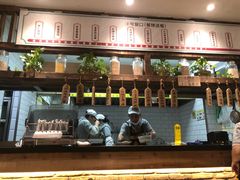 -弄堂咪道-饭香·面香·馄饨香(钦州北路田尚坊店)