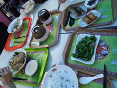 -海口骑楼小吃街