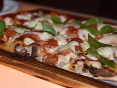 -卡佩罗意大利餐厅及酒吧Al Cappello Trattoria