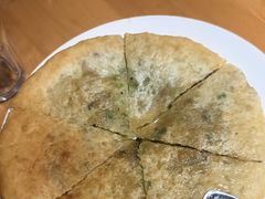 牛肉饼-大众跷脚牛肉馆·非遗传承单位(峨眉山店)