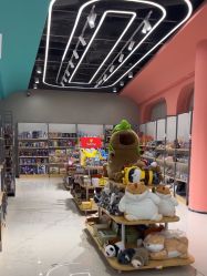 -卡通派潮品玩具折扣仓(青岛新城吾悦广场店)