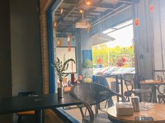 靠窗位-niu niu c&m(万江江南世家店)