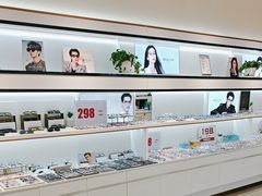 -J-Optical佳视明眼镜·蔡司视觉(青岛金茂览秀城店)