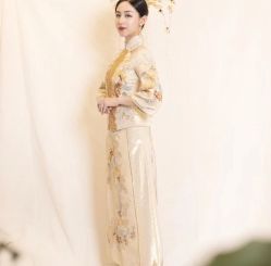 -现代经典婚纱摄影