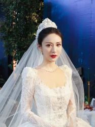 -艾朵婚纱