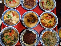 -蓝田九大碗民俗食府(蓝田店)