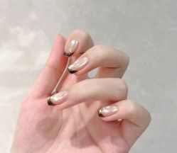 -H12 STAR日式美甲美睫专门店