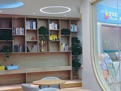-艺年级儿童语言艺术中心(冉家坝爱融荟城店)