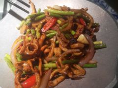 干锅鱿鱼脚-卢大鲜鱼头捞饭(美利广场店)