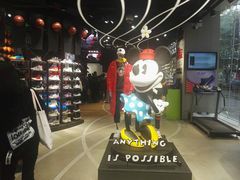 店内环境-李宁(大宁国际旗舰店)