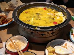 -山城外·非遗酸菜鱼(蜀都万达店)