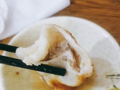 -黄阿姨锅贴大王(万航渡路店)