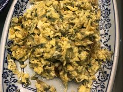 香椿头炒鸡蛋-盱眙虾神於氏龙虾(夫子庙红街店)