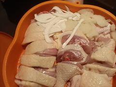 -润园四季椰子鸡火锅(卓越INTOWN店)