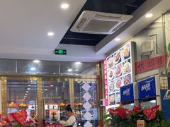 -江城燕子大排档(江汉路步行街店)