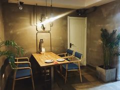 -HIGH FIVE哈福手工汉堡(桂林路店)