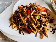 -小厨子私房菜·云南美食店