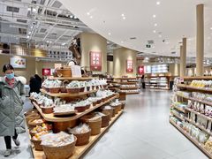 -七鲜超市(瑞虹天地太阳宫店)