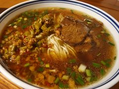 -矮子粉店1985·长沙米粉(湘春路店)