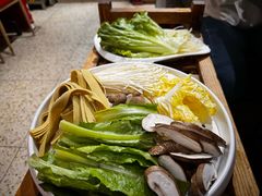 -鸡遇虾煲干锅火锅(小寨金莎店)