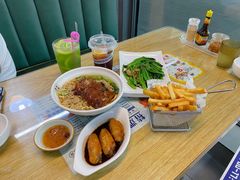 -光明香港茶餐厅(天安数码城店)