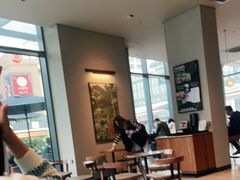 -星巴克臻选(深圳龙华红山天虹店)