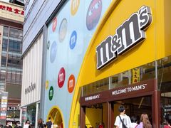 -m豆巧克力世界(上海世茂广场店)