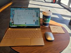 -瑞幸咖啡(大连罗斯福广场一层店)