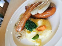 -LENBACH兰巴赫西餐啤酒坊(大连东港店)