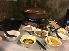 -鲜入围煮花胶鸡海鲜火锅