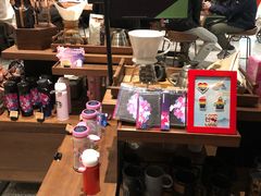 零售区-星巴克臻选(北京颐堤港中心第二店)