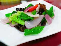 -新发记港式茶餐厅(黄浦店)