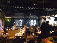 -洪氏嗨捞·广东猪肚鸡·椰子鸡火锅(西咸万象城店)