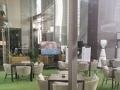 -深圳温德姆至尊酒店·大堂吧·户外花园