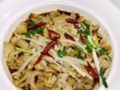 -巧克力渔家.小船海鲜胶东菜(万平口店)