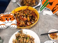 -休记光头香辣蟹干锅店(衣冠庙店)