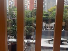 -鱼鲜饭香·招牌汽锅剁椒鱼头王