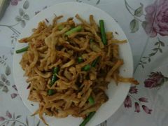 -明月食府(二区干二路店)