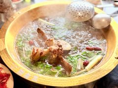 -周老三跷脚牛肉·全牛火锅(非遗传承店)