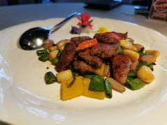 黑椒爆炒雪花牛肉粒-皇朝会.经典传统粤菜(外滩店)