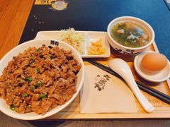 -熊吞·大碗丼烧肉饭(西市场嘉华店)