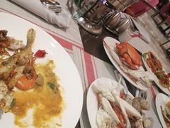 -飨食汇全日制餐厅·昆山皇冠假日酒店(九方店)