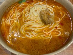 -亮亮面馆(经六路店)