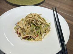 -今鲜源酒店·海鲜锅贴青岛菜(新湛路店)