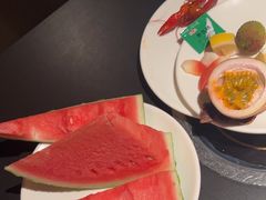 -钱小奴海鲜自助黑金店(杭州滨江龙湖店)