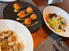 -MONICH牛排融合餐厅(和义大道购物中心店)