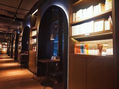 -光海书局(南京东路第一百货店)