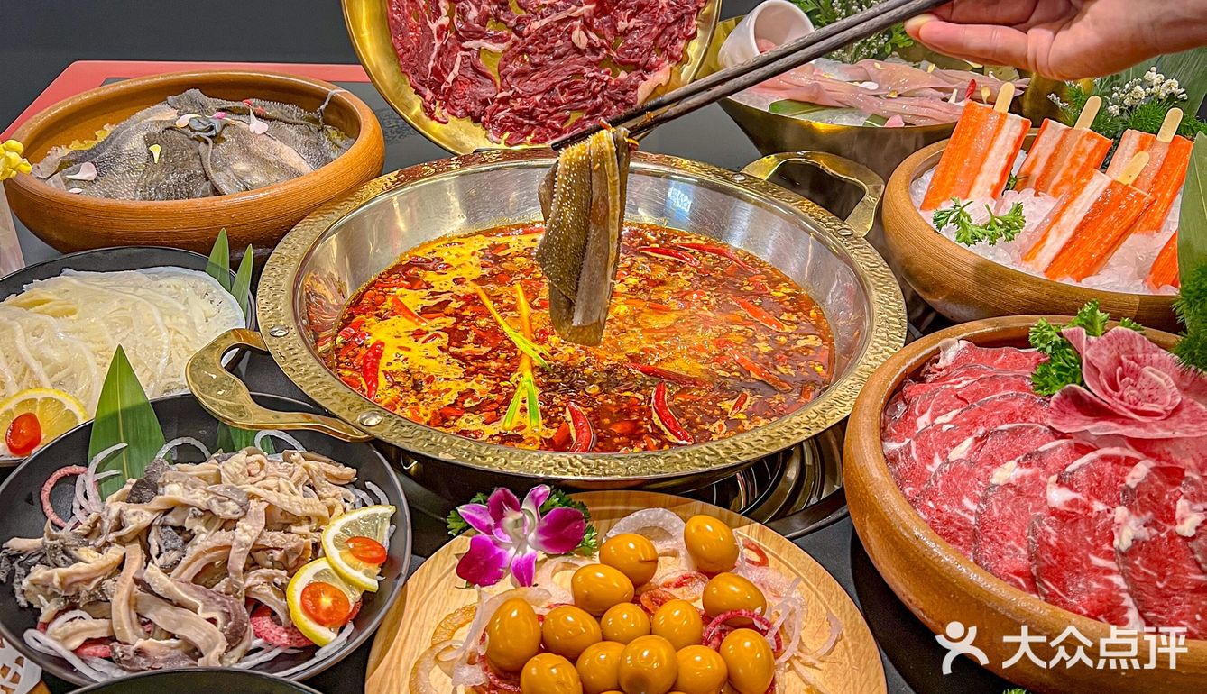 又吃到清 真火锅了❗️鲜切牛肉真的绝了！